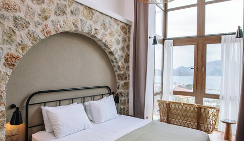 Loft Room with Bathtub - Sea View