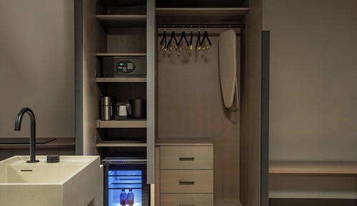 Habitación, 1 cama de matrimonio grande con sofá cama, en esquina
