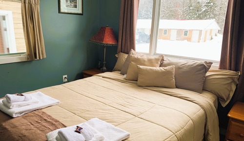 Habitación, 1 cama de matrimonio, cocina básica (Riverfront)