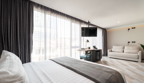 Suite, 1 cama de matrimonio grande, no fumadores, vistas a la ciudad