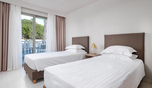 Habitación cuádruple estándar