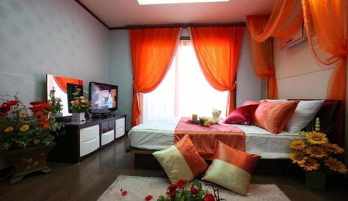 Room (Garam)