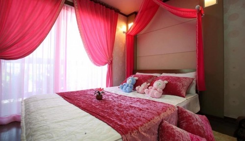 Room (Ara)