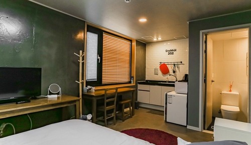 Room (Standard 2 (Damol 2))