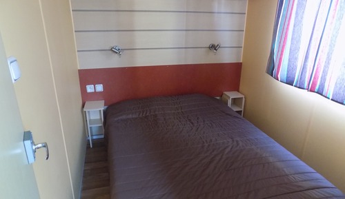 Bungalow, 2 habitaciones, terraza, vistas al jardín