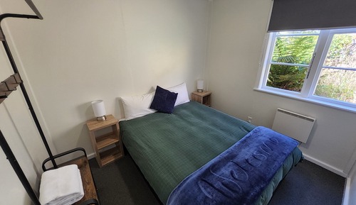 Habitación básica, 1 cama doble, baño compartido