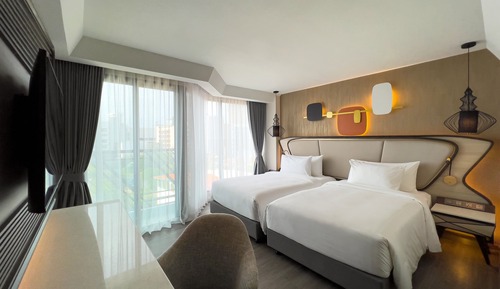 Deluxe Twin Bed Room