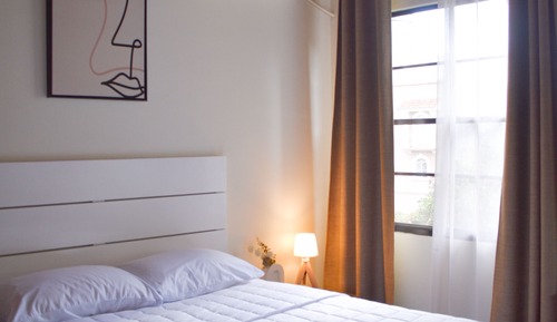 Double Room 1 Queen Bed