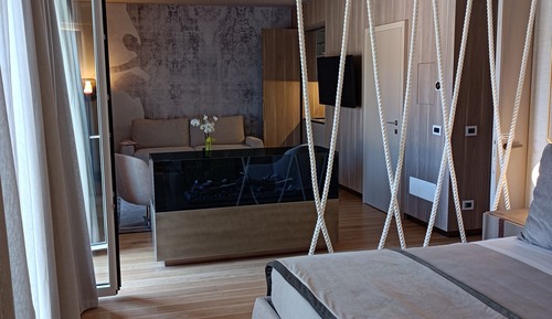 Suite estudio de lujo, balcón, vistas a la ciudad