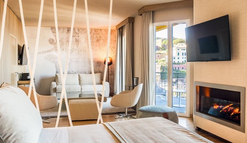 One-bedroom Suite Luxury with Balcony sea view on the Baia delle Favole