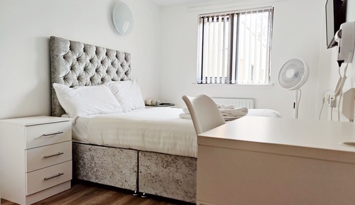 Deluxe Double Room, 1 Double Bed, Non Smoking, Ensuite
