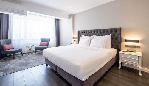 Deluxe Studio Room with Sea View