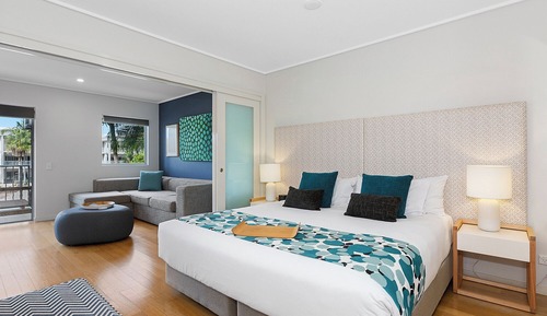 Suite superior, vistas a la piscina (SPA Suite)