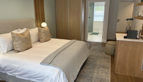 Habitación de lujo, 1 cama de matrimonio grande, no fumadores, vistas a la piscina
