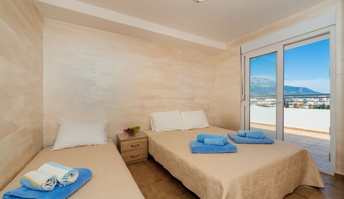 Apartamento panorámico, 3 habitaciones, vistas al mar