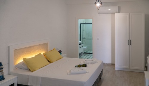 Deluxe Garden Room