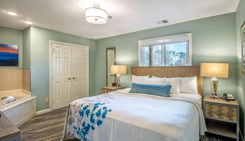 Casa One Bedroom Deluxe Condo with Spa Tub