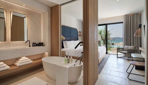 Suite, 2 habitaciones, no fumadores, vistas al mar (Beachfront, Terrace)