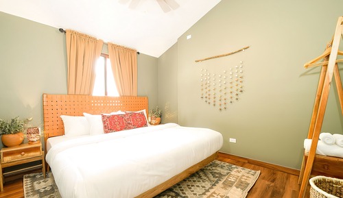 Family Room 6