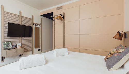 Habitación superior con 1 cama doble o 2 individuales