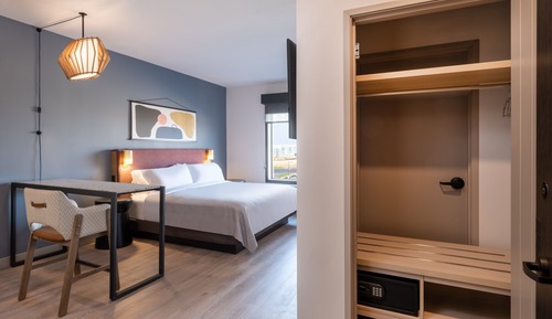Suite estudio, 1 cama de matrimonio grande (Mobility, Roll-In Shower)