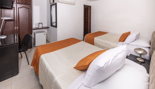 Habitación estándar con 2 camas individuales