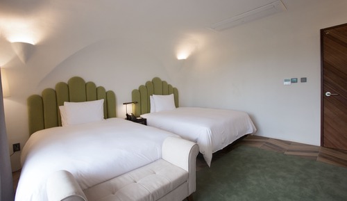 Corner Suite Castle