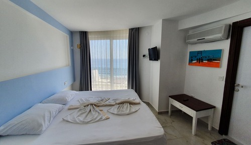 Habitación estándar con 1 cama doble o 2 individuales