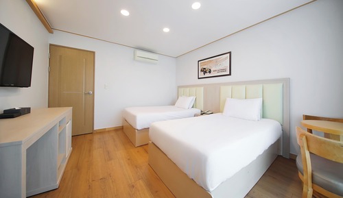 Habitación con 2 camas individuales