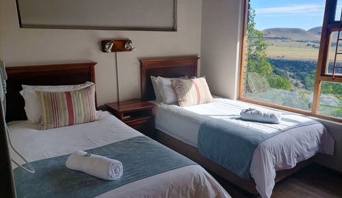 Three Bedroom Chalet with Patio
