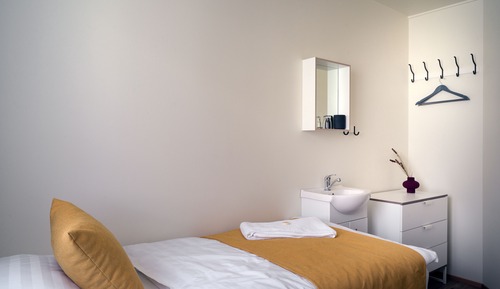 Habitación individual, baño compartido