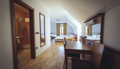 Habitación cuádruple familiar, balcón
