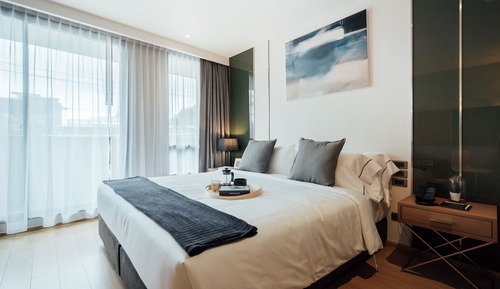 Estudio ejecutivo, 1 cama doble, cocina básica