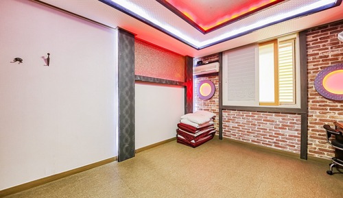 Room (Ondol)