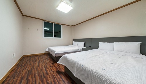 Room (Family Suite (cancellable 3 days befo)