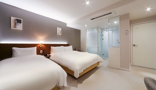 Room (Premium Twin (Consecutive Nights Free)