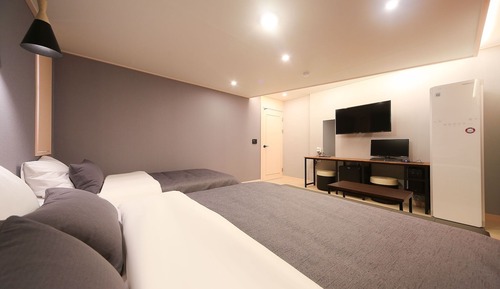 Room (Twin breakfast + multi-room PKG (Netf)