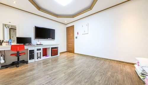 Room (Standard Ondol)