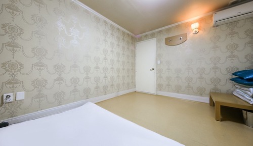 Room (Ondol)