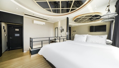 Room (Ocean View Standard Room-Lower Floor )