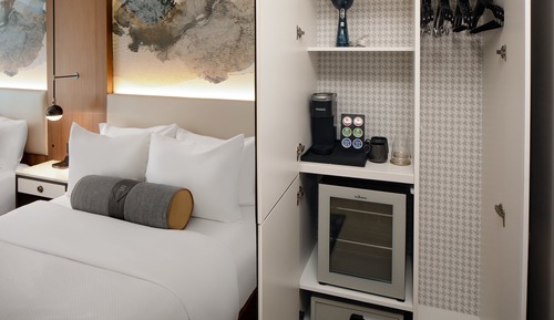 Habitación estándar, 1 cama de matrimonio grande (Mobility, Roll-In Shower)