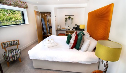 Habitación estándar, 1 cama de matrimonio grande, vistas al patio