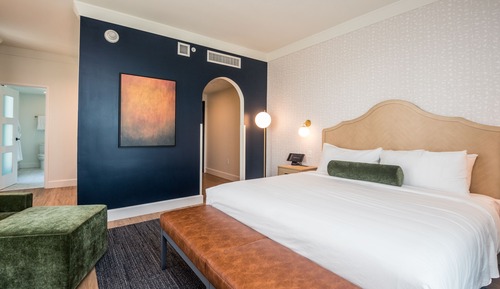 Suite estudio de luna de miel, 1 cama de matrimonio grande, bañera, vistas a la ciudad