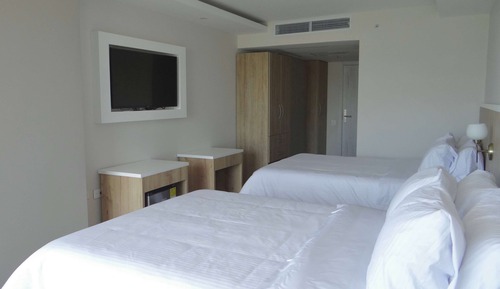 Habitación familiar, 2 camas dobles, no fumadores