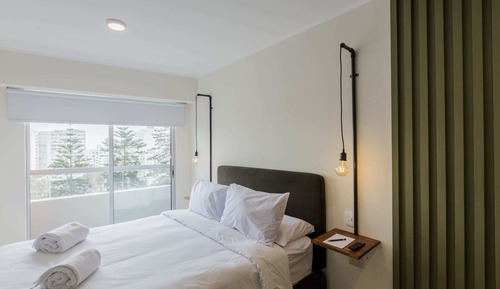Loft (1010)