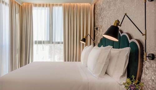 Suite, 1 cama de matrimonio grande, no fumadores, vistas a la ciudad (Terrace)