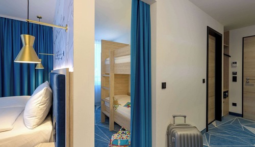 Habitación familiar, varias camas (Modern)