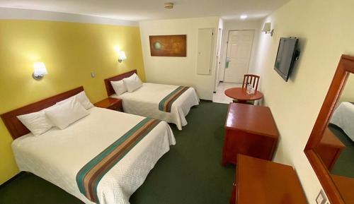 Habitación estándar doble, 2 camas dobles