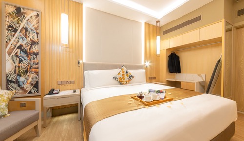 Estudio ejecutivo, 1 cama de matrimonio grande