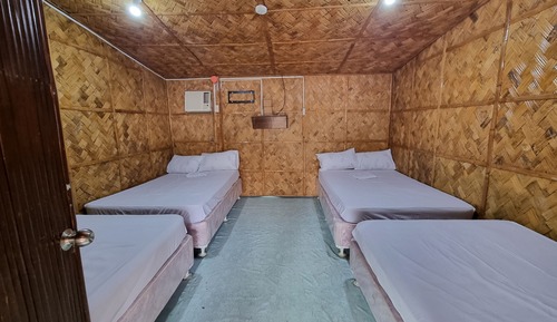 Habitación familiar (Bamboo House)